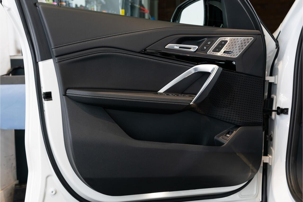 BMW iX1 xDrive30 M-sport Launch Edition 67 kWh Pano|Harman-Kardon|Massage|Incl. BTW