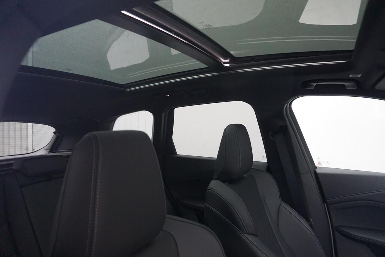 BMW iX1 eDrive20 M Sport | Trekhaak / Panoramadak / Harman Kardon / Cruise control adaptief met Stop&Go / Comfort Access