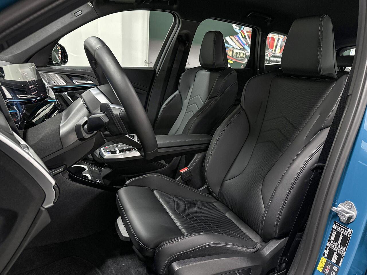 BMW iX1 eDrive20 | M-Sport | Comfort Pack | Driving Assistant Plus | Harman/Kardon | Head-up Display | Trekhaak | Selections