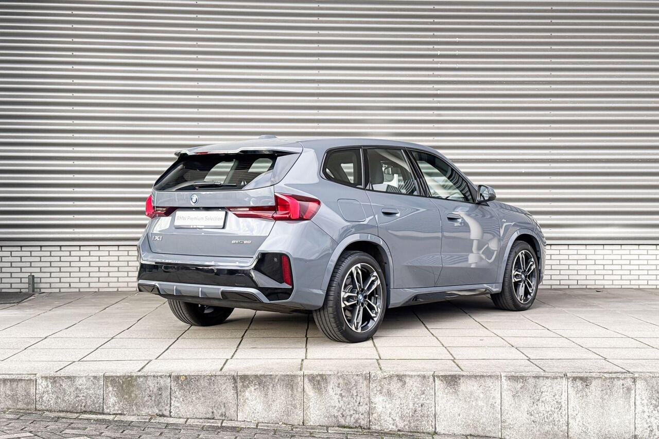 BMW iX1 eDrive20 67 kWh