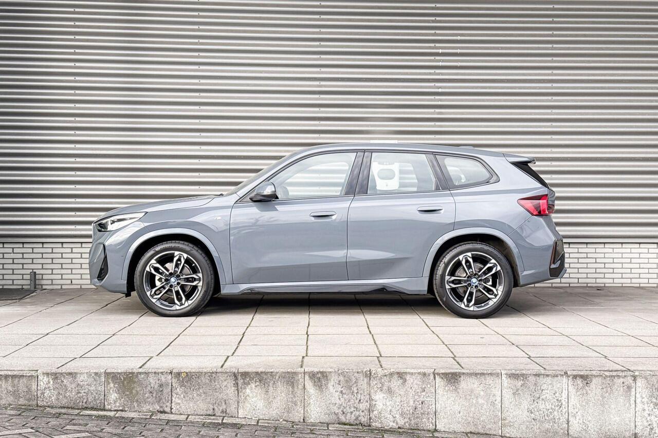 BMW iX1 eDrive20 67 kWh