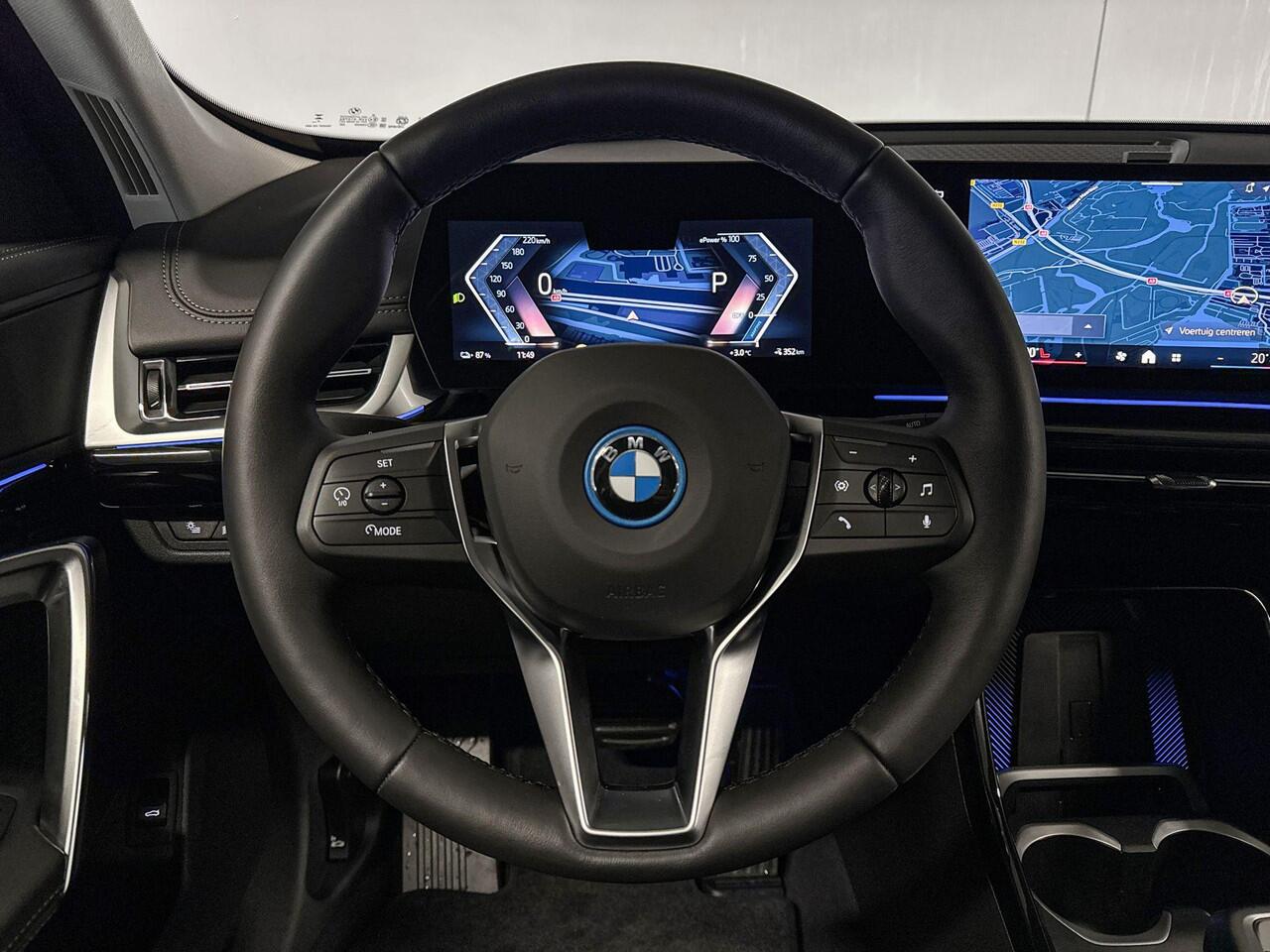 BMW iX1 eDrive20 Pure Edition 67 kWh | xLine | Premium Pack | Trekhaak