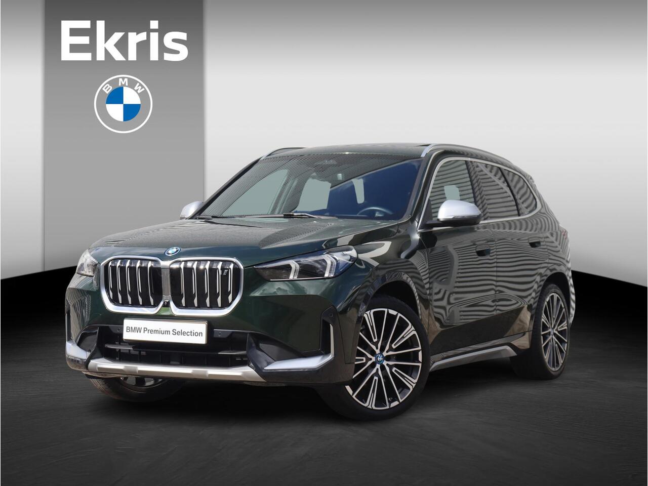 BMW iX1 xDrive30 | X-Line | Panodak | Trekhaak | Harman Kardon | Head-Up | Parking Assistant Plus | Comfort Access | Elektr. Voorstoel | Stuurwielverwarming | 20'' LMV