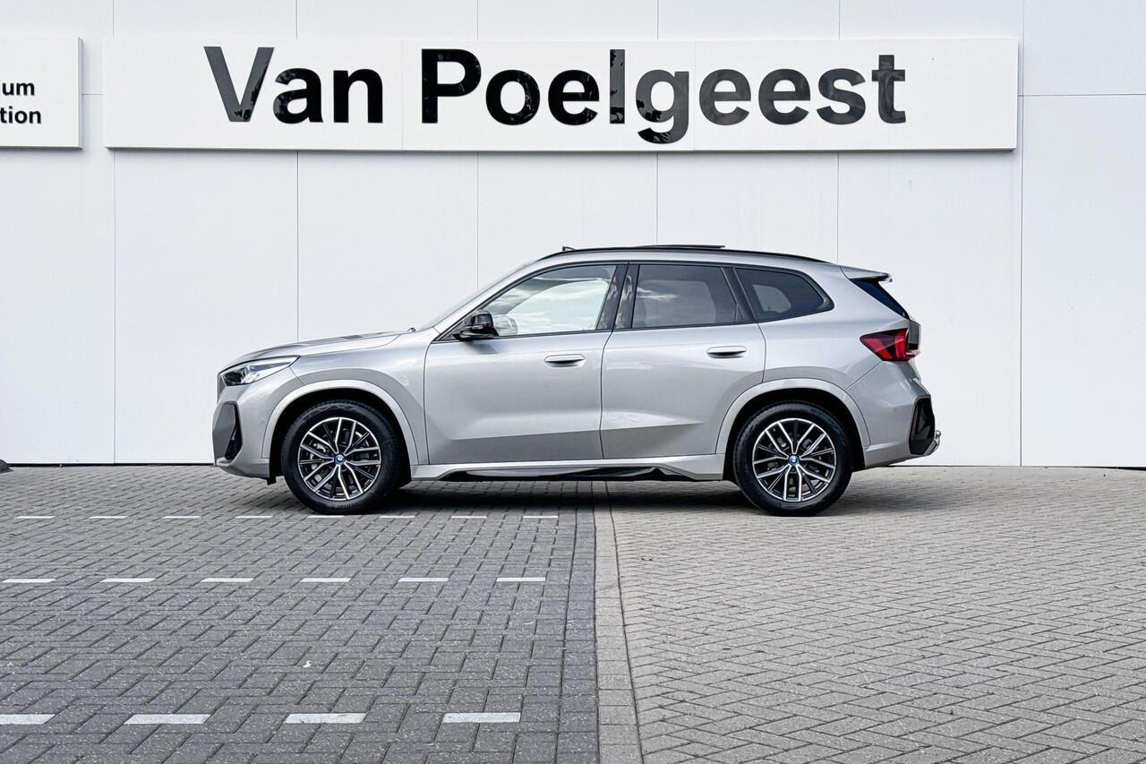 BMW iX1 xDrive30 Launch Edition 67 kWh | Selections