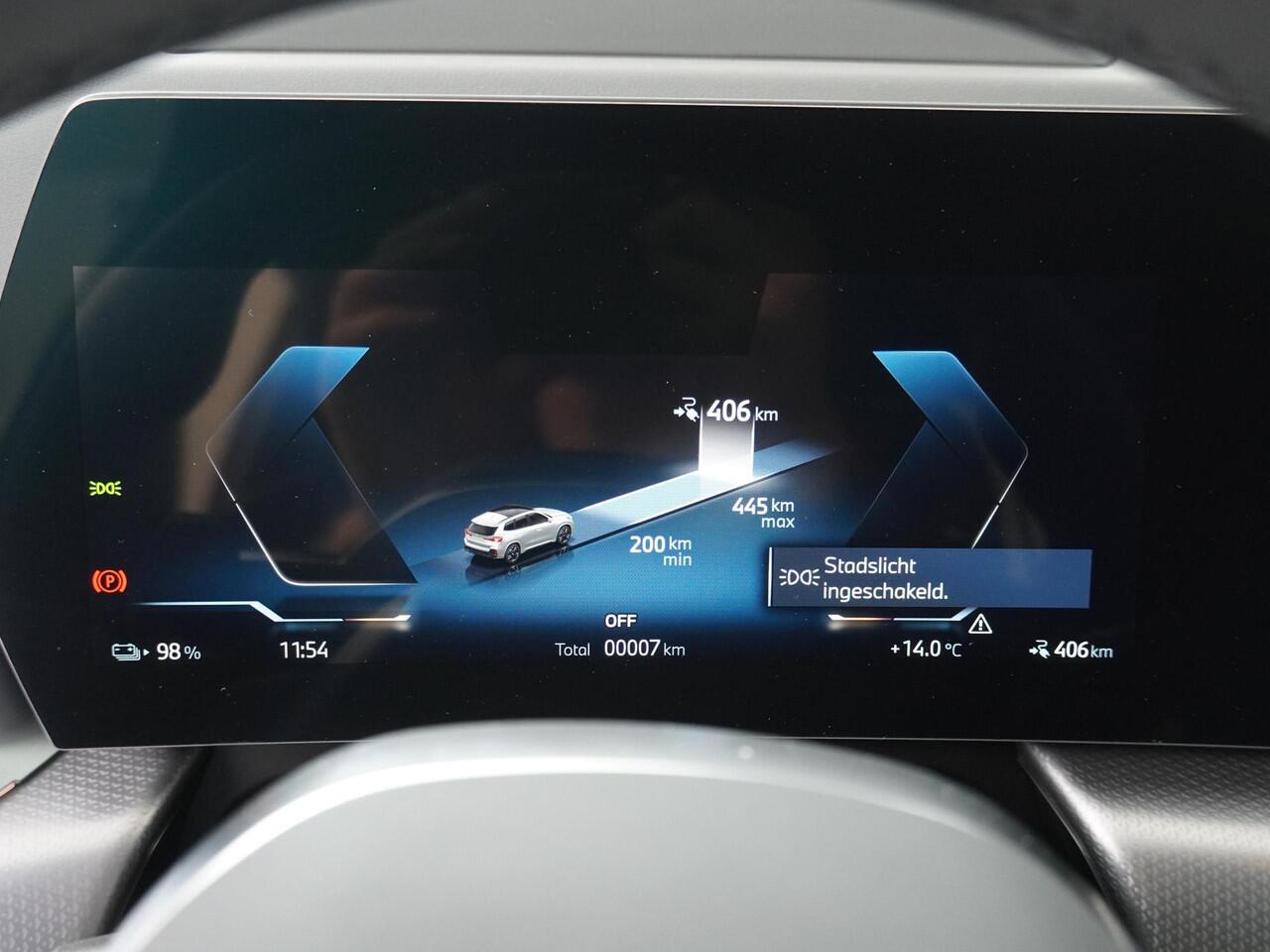 BMW iX1 eDrive20 67 kWh M-Sport Pro | Adaptive Cruise | Panoramadak | Harman Kardon | Elektrische stoelbediening | 19''