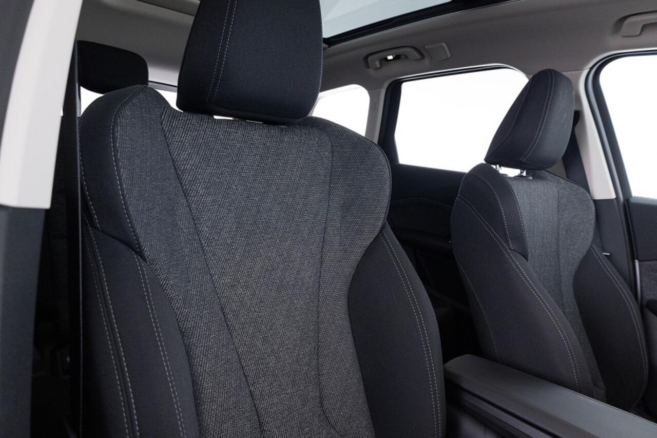 BMW iX1 eDrive20 67 kWh | PANORAMADAK | Full LED ? 1e Eigenaar | SOH 98,6%