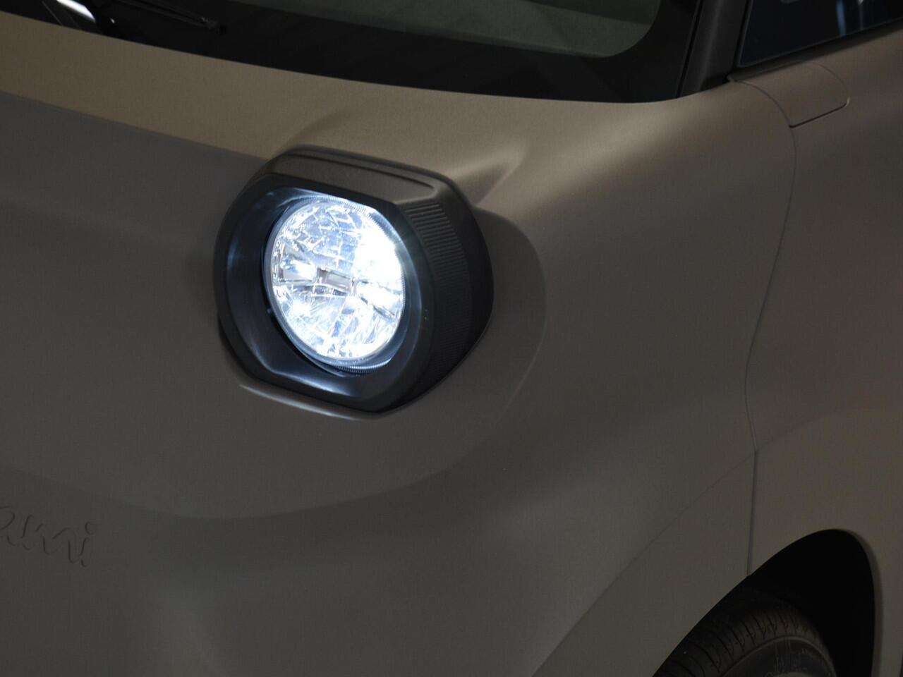 Citroen AMI Color pack Icy Wit