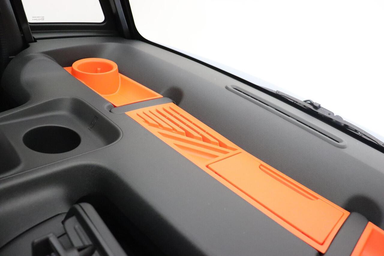 Citroen AMI AMI Orange | VERGELIJKBAAR OPEL ROCKS | Rijden vanaf 16 jaar | 100% Elektrisch | 75 KM Rijbereik | Beperkt beschikbaar Reserveer nu |