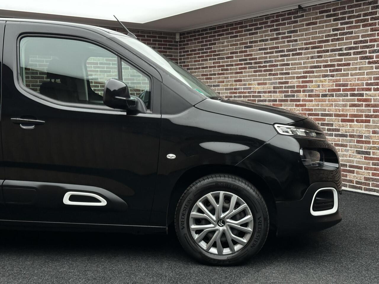 Citroen BERLINGO XL 1.2 PureTech Shine 7p. | Camera| Stoelverw.| CarPlay| Automaat|
