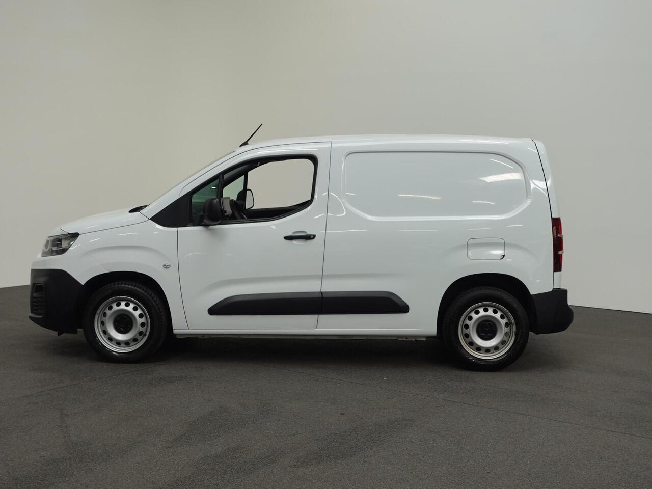 Citroen BERLINGO 130pk Automaat Apple Carplay Cruise control Parkeersensoren 3-zits Airco Euro6