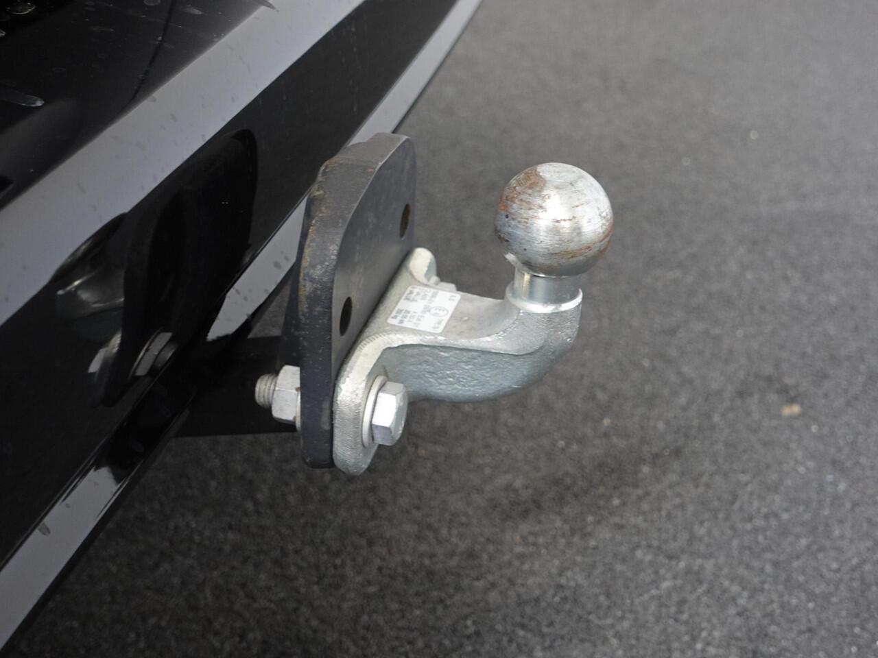 Citroen BERLINGO 130PK Automaat L2 Navigatie Apple carplay/ Android Auto Cruise control Trekhaak parkeersensoren 3-Zits Euro6