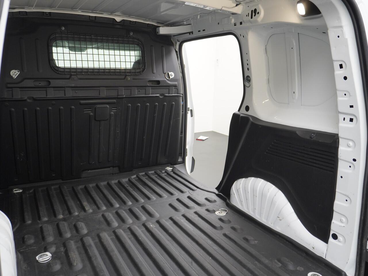 Citroen BERLINGO 1.5 BlueHDI Club, Airco, Navigatie, PDC, Ex-Lease, EURO 6