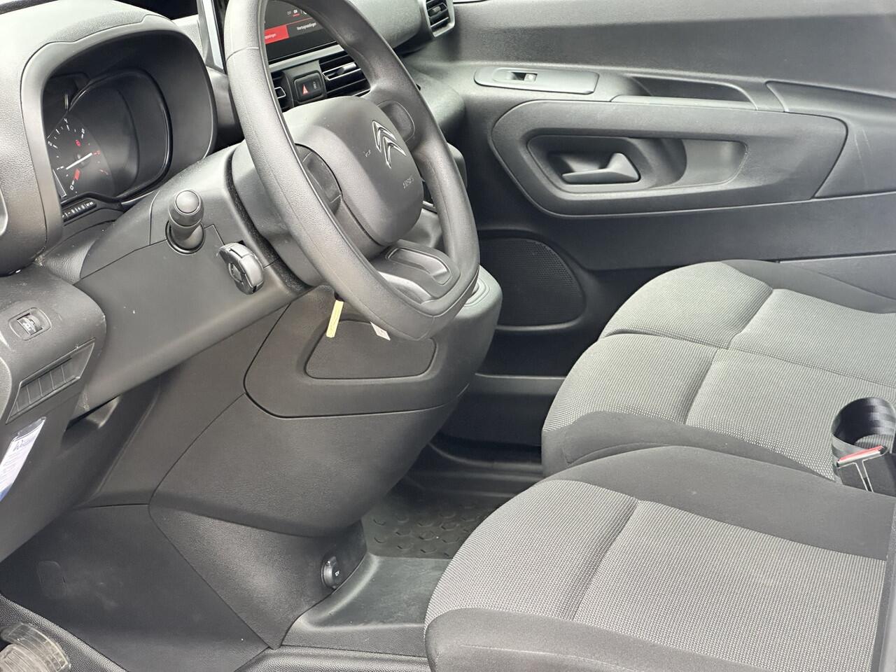 Citroen BERLINGO 1.5 BlueHDI Club | Nieuwstaat | Marge | 26000 km NAP | Vanaf ¤ 249,- per maand | O.B.V. zakelijke Financial Lease