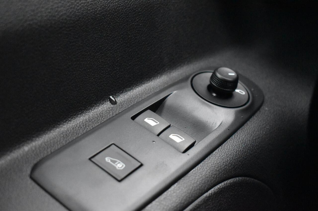 Citroen BERLINGO BlueHDi 100 XL Airco | Parkeerhulp | Docking station | ** Nieuwe auto | 2x te koop