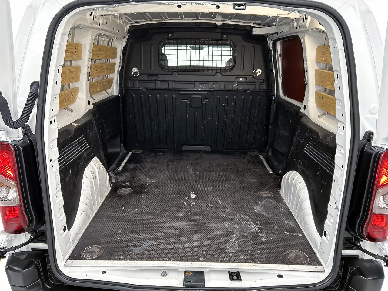 Citroen BERLINGO BlueHDI 100 PK Club | Rijklaar | Apple Carplay / Android Auto | Imperiaal