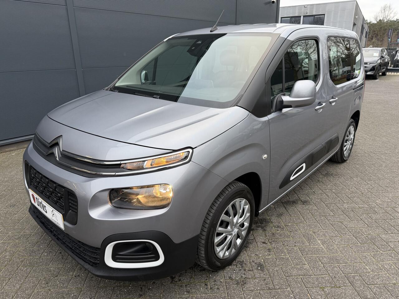 Citroen BERLINGO 110pk Feel (Airco - Navigatie via APP - Parkeersensoren - Cruise Controle - 2x schuifdeuren)