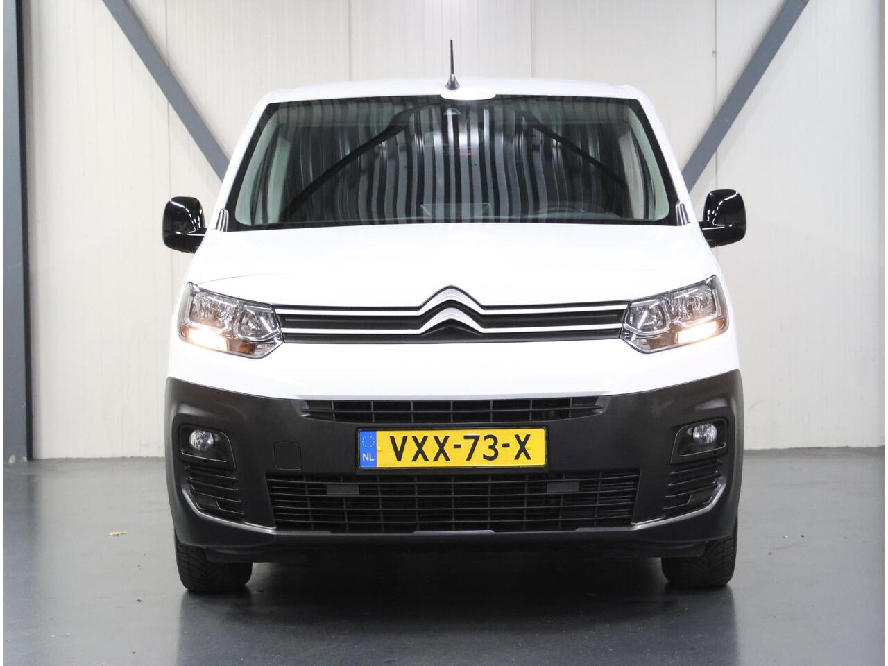 Citroen BERLINGO 1.5 BlueHDi 100PK S&S L1 | 1ste Eigenaar | AppleCarplay/AndroidAuto | Parkeersensoren | Airco | Armsteun | Houtenlaadvloer | Cruise Control | Bluetooth | Mistlampen | Zijschuifdeur Rechts |
