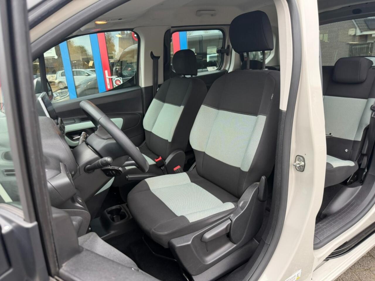 Citroen BERLINGO 1.2 110pk 5-Persoons Navi Carplay Airco