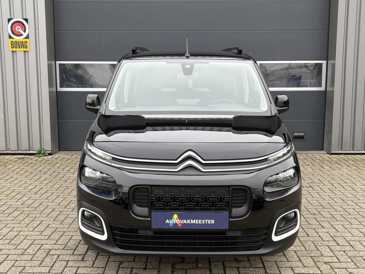 Citroen BERLINGO 1.2 PureTech Shine | Navi | Camera | Carplay/Android | Trekhaak | Cruise | Airco | Interesse? Bel of App naar: 06 30 51 05 90