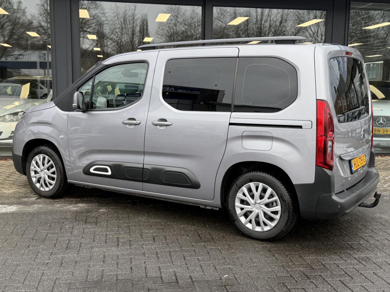 Citroen BERLINGO 1.2 PureTech Shine 4x All seasons ''Topstaat'' Clima/Cruise.