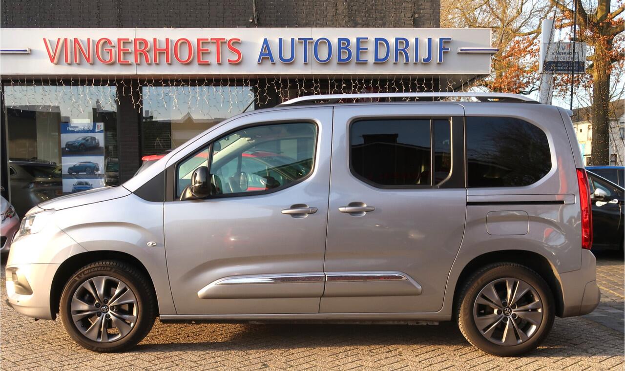 Citroen BERLINGO 130 Pk Benzine ** AUTOMAAT * * Climate & Cruise Control * Trekhaak * L.M. Velgen * Navigatie & Spotify via Apple Carplay / Android Auto * Stoelverwarming * Vierseizoenenbanden Michelin * Vingerhoets; Vierde Generatie Eersteklas Service !