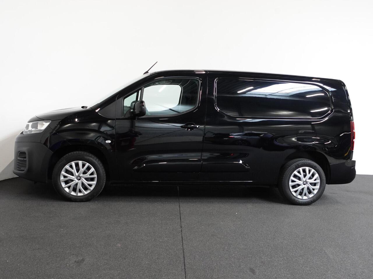 Citroen BERLINGO 130PK Automaat L2 Navigatie Apple carplay/ Android Auto Cruise control Trekhaak parkeersensoren 3-Zits Euro6