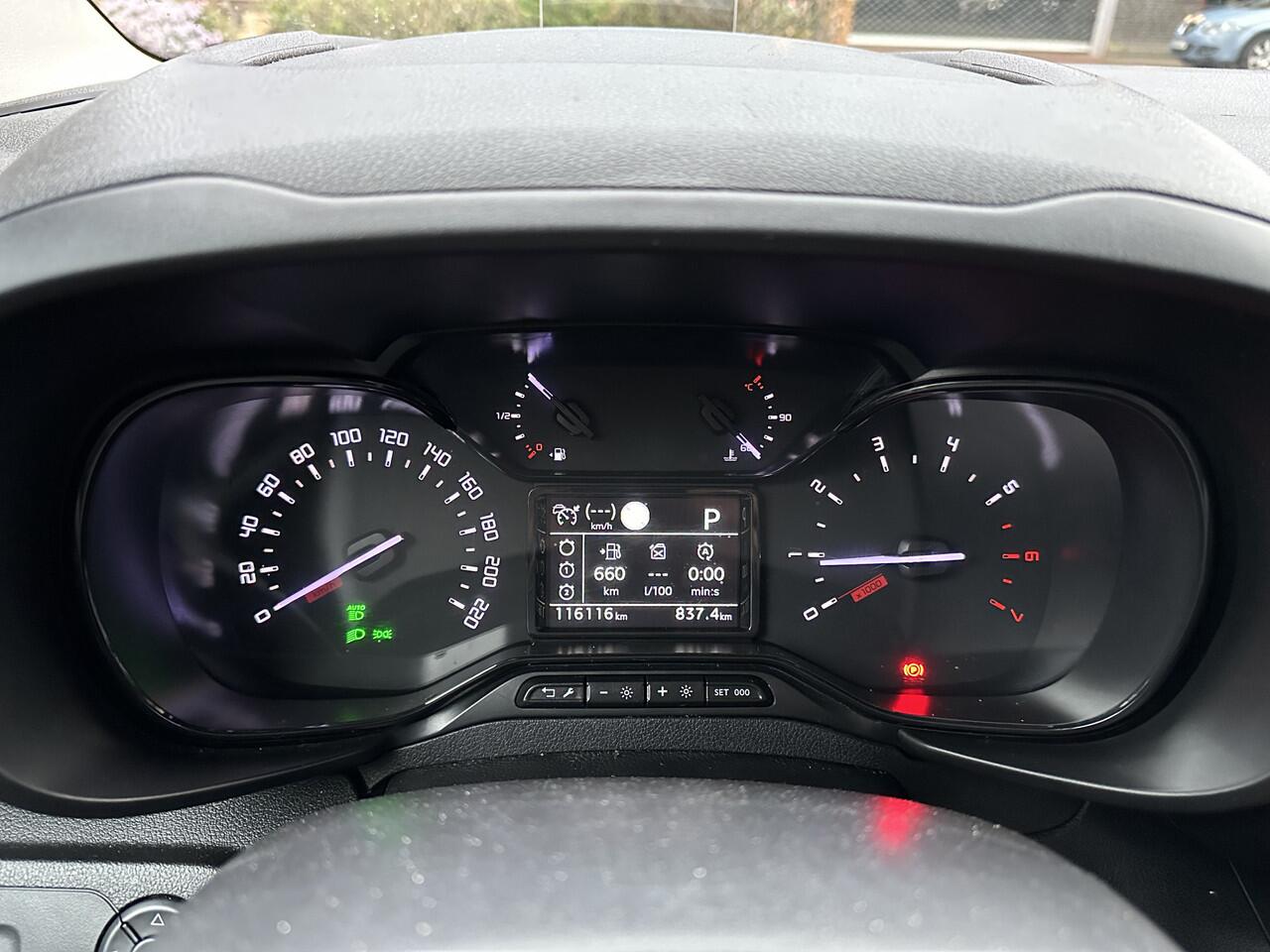 Citroen BERLINGO 1.5 BlueHDI Automaat 130pk Driver XL All-in Prijs Camera/Cruise/Apple Carplay, Android auto/Keyless/Navi/HUD Eurorepar