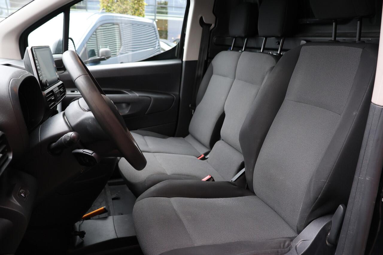 Citroen BERLINGO 1.5 BlueHDi | Blind Spot | CarPlay | Camera | Navigatie | 3-Zitter | Cruise control | PDC V+A | Airco | Dealer onderhouden | Nieuwe APK | Euro 6