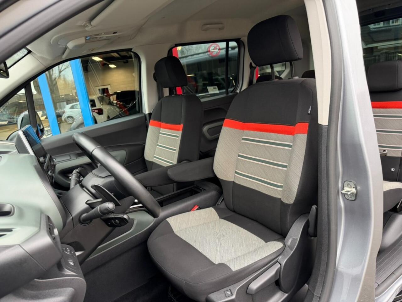 Citroen BERLINGO 1.2 130pk Automaat XTR Navi Carplay Airco(ECC) bj2021