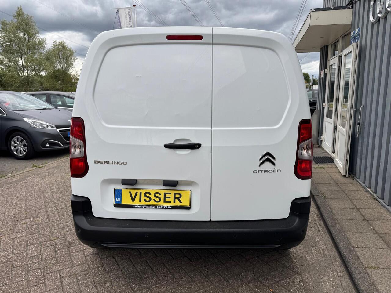 Citroen BERLINGO 1.2 PureTech Club 3 zits