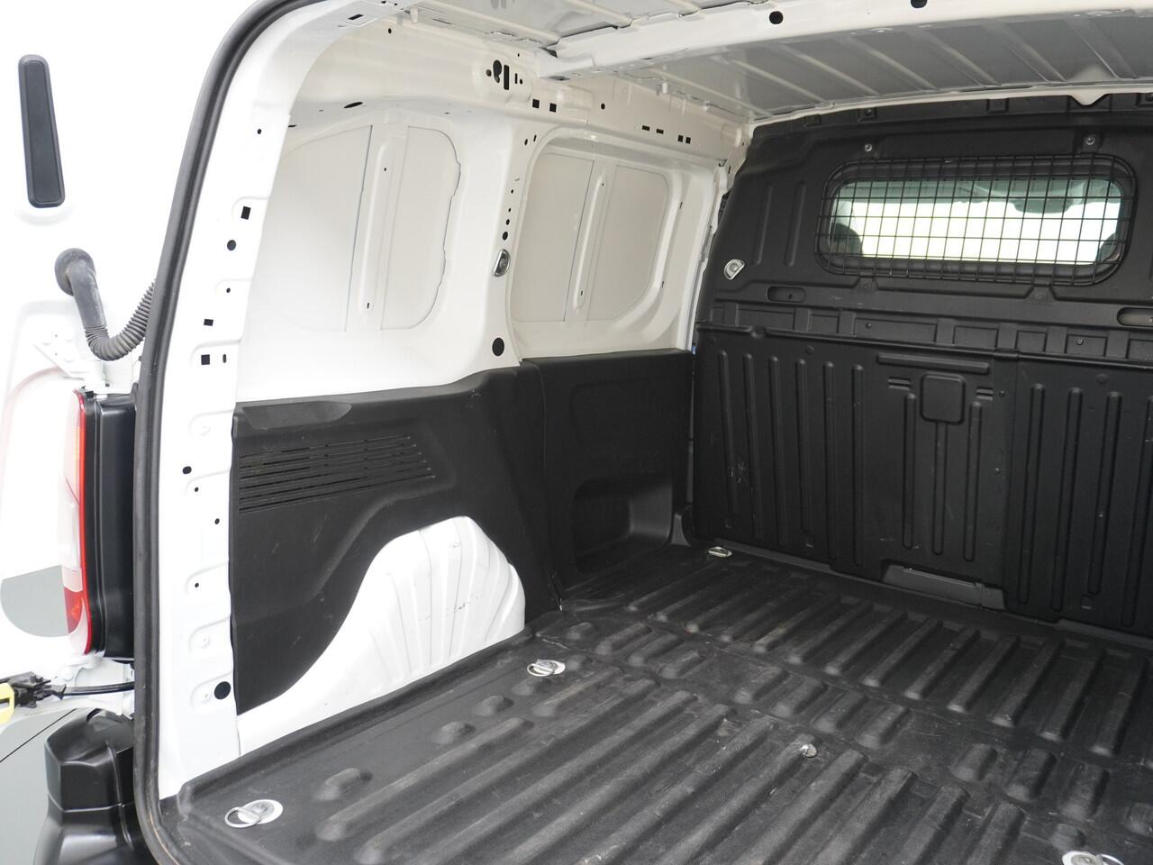 Citroen BERLINGO 1.5 BlueHDI Club, Airco, Navigatie, PDC, Ex-Lease, EURO 6