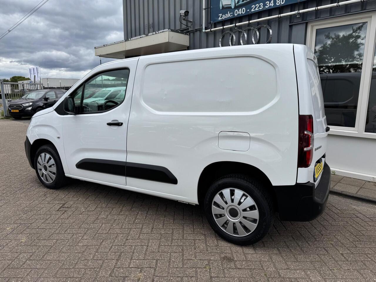 Citroen BERLINGO 1.2 PureTech Club 3 zits