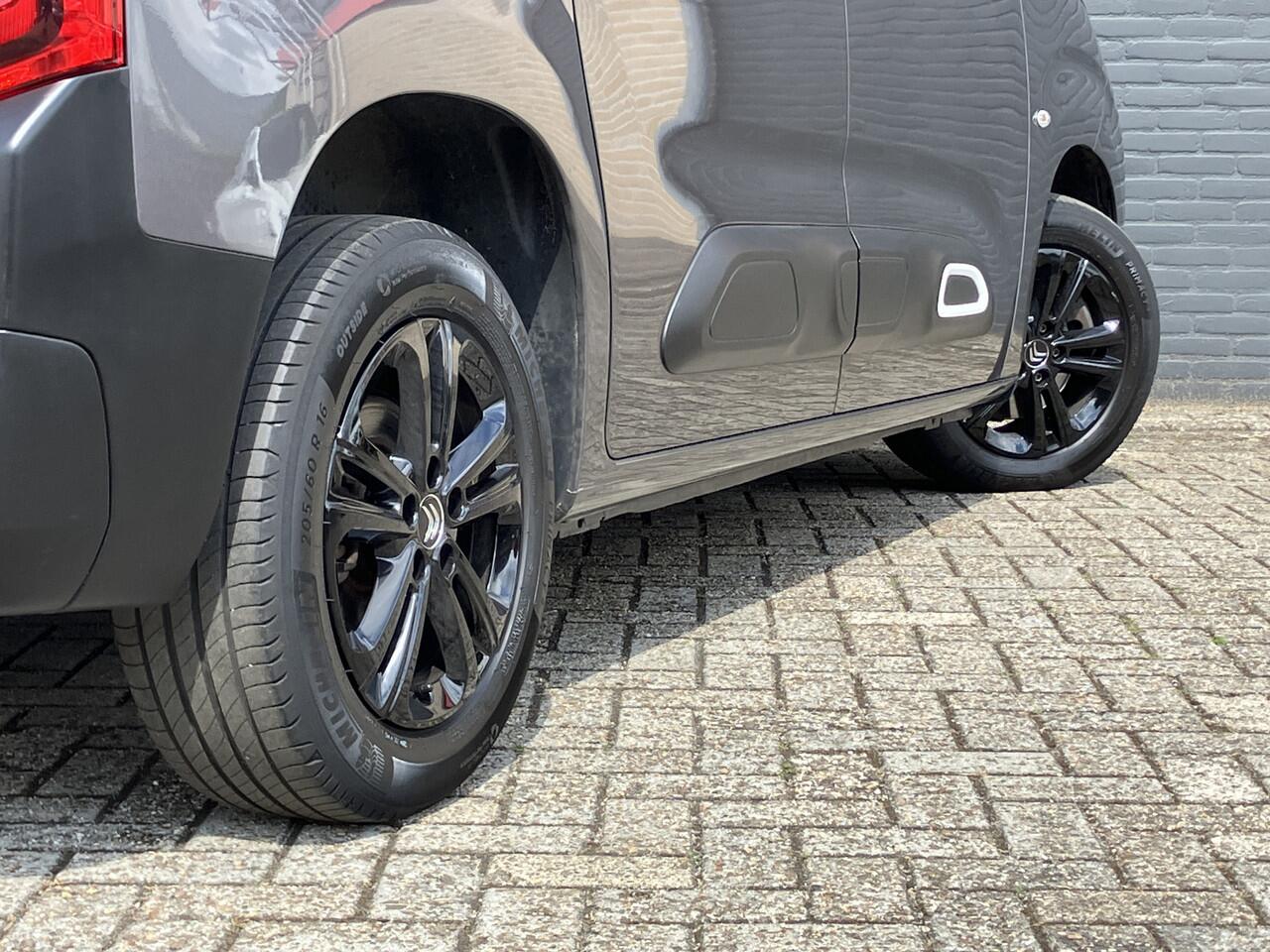 Citroen BERLINGO 1.2 PureTech Shine 130 pk AUT. | 1e eigenaar | navigatie | panoramadak | cruise control | apple carplay | 2x schuifdeur