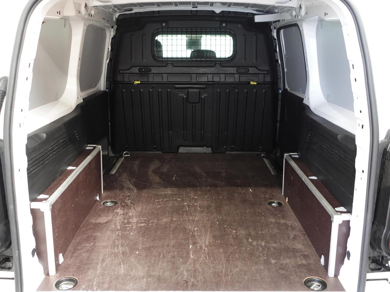 Citroen BERLINGO 1.5 BlueHDi 130PK L2 3-zits Automaat Airco Bluetooth PDC achter Trekhaak