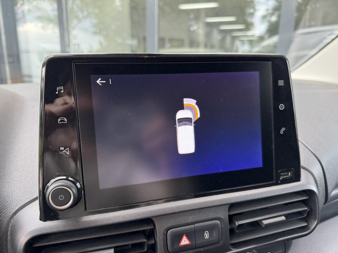 Citroen BERLINGO 1.5HDI 131pk Club*Keyless*Camera*Navi*Schuifdeur dubbel*