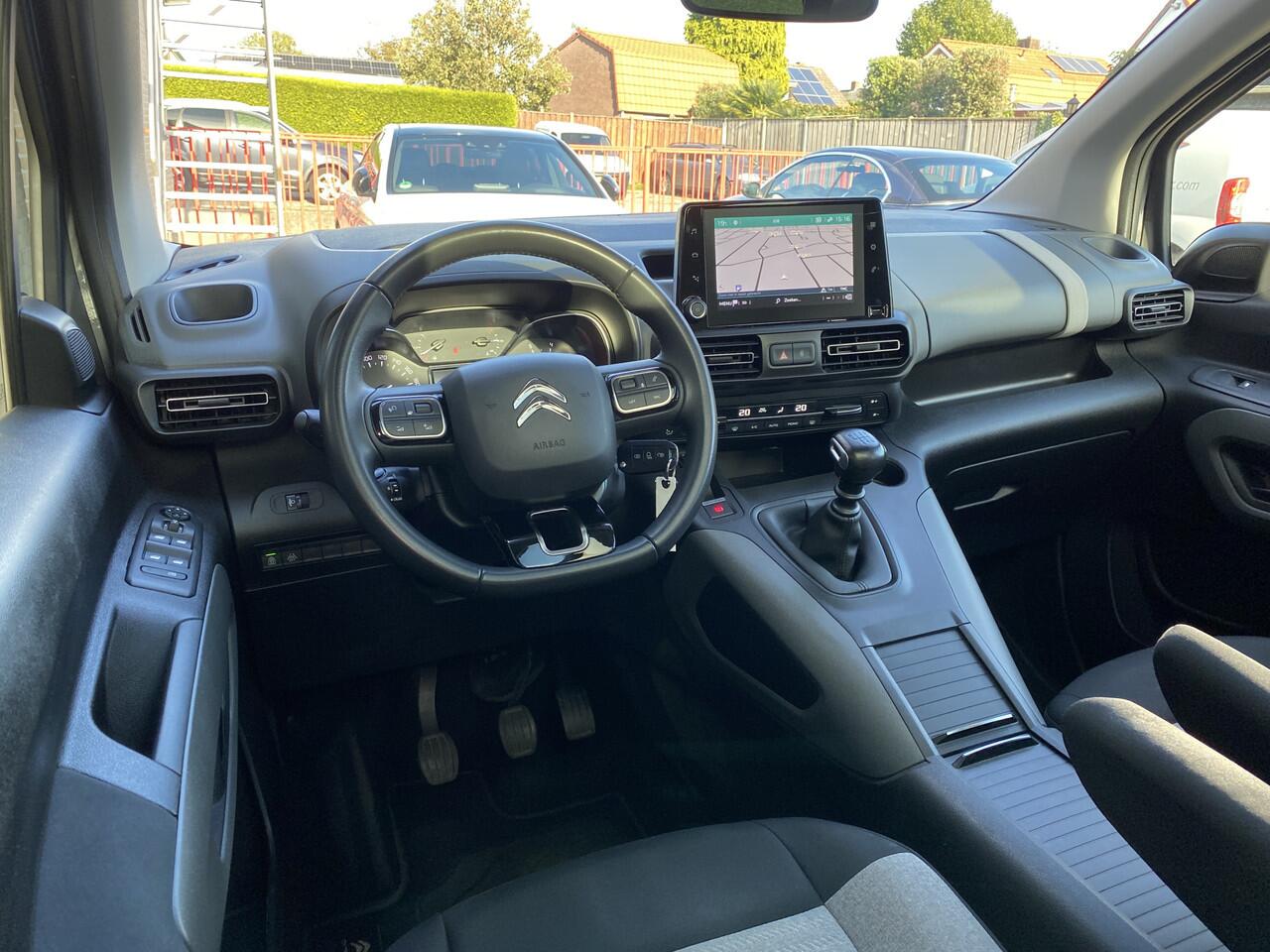Citroen BERLINGO 1.2 PureTech Shine 110 pk | 1e eigenaar | dealer onderhouden | navigatie | panoramadak | camera | apple carplay