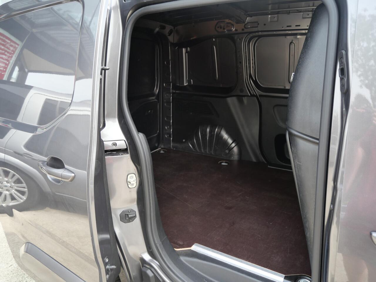 Citroen BERLINGO 1.2 BENZINE | 130 PK | AUTOMAAT | GEEN BTW/BPM MARGE AUTO!! | 3-ZITS