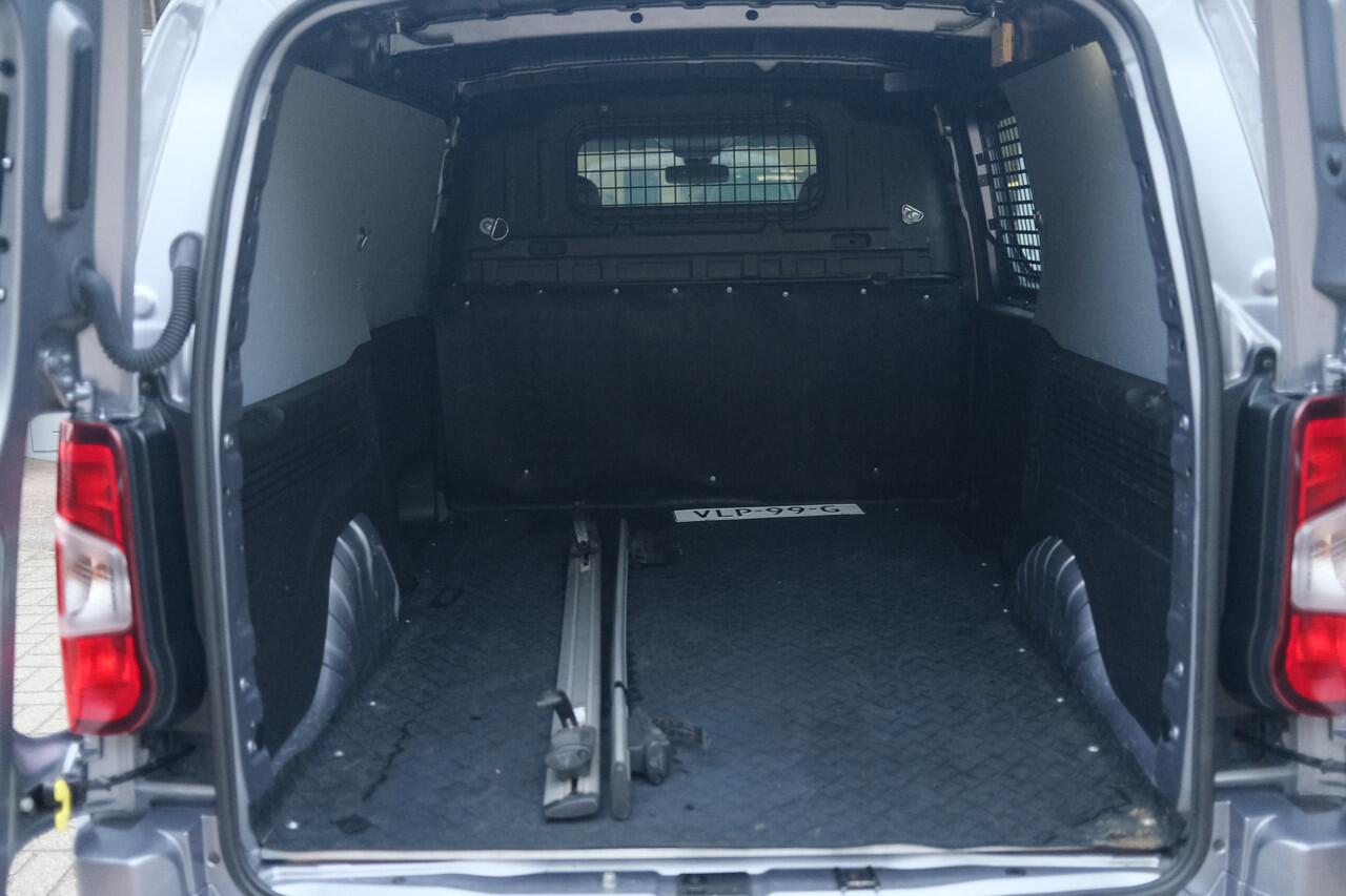 Citroen BERLINGO BlueHDI 130 Club XL Automaat-8 Trekhaak | Navi | Apple Carplay Android Auto