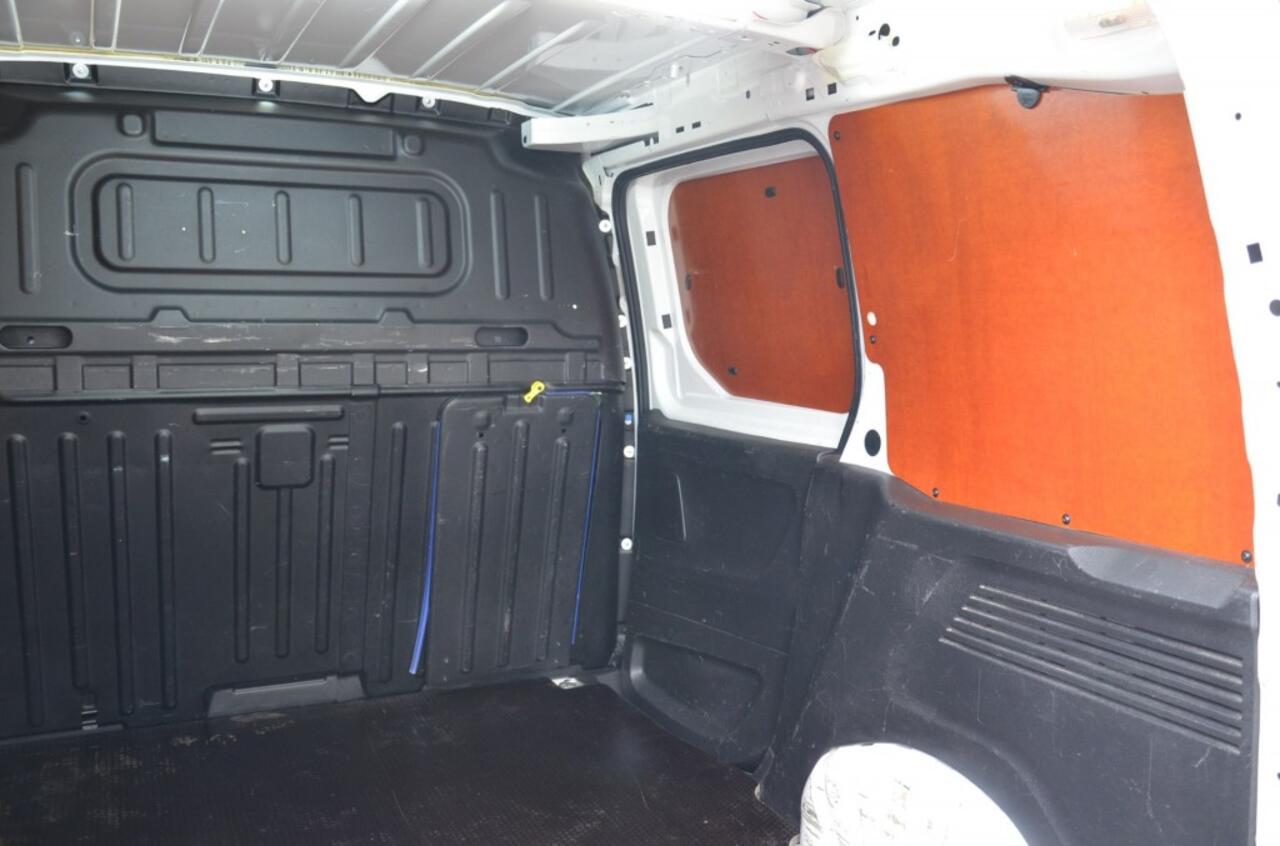 Citroen BERLINGO 1.2 Pure Tech Benzine ***BPM VRIJ****