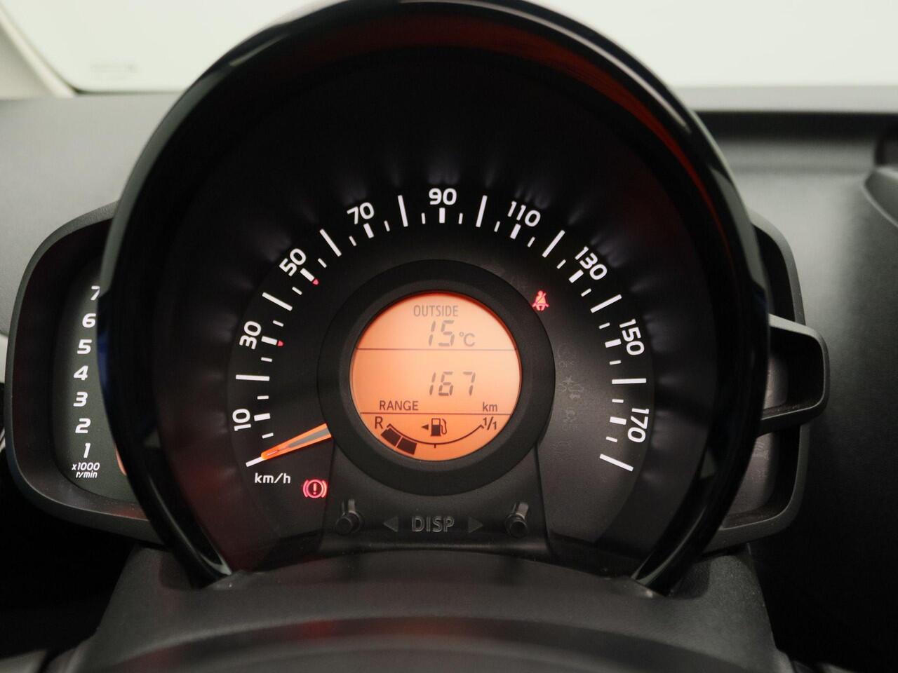 Citroen C1 1.0 VTi Airscape Shine | Achteruitrijcamera | Open dak | Apple Carplay/Android auto | Airco | Lichtmetalen velgen |