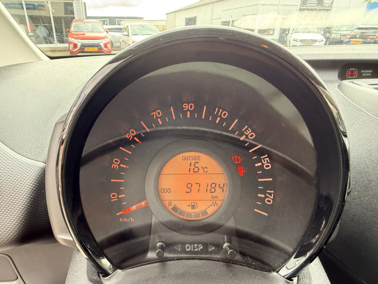 Citroen C1 1.0 VTi Feel | DAB | Apple Carplay | Bluetooth | Achteruitrijcamera | Airco