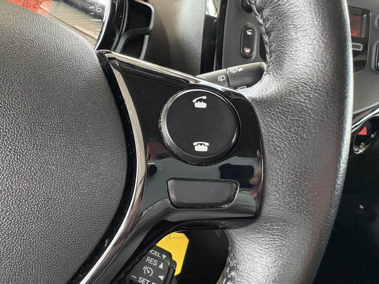 Citroen C1 1.0 VTi Comfort Look 5-drs. AIRCO/MEDIA/PRIVACYGLASS