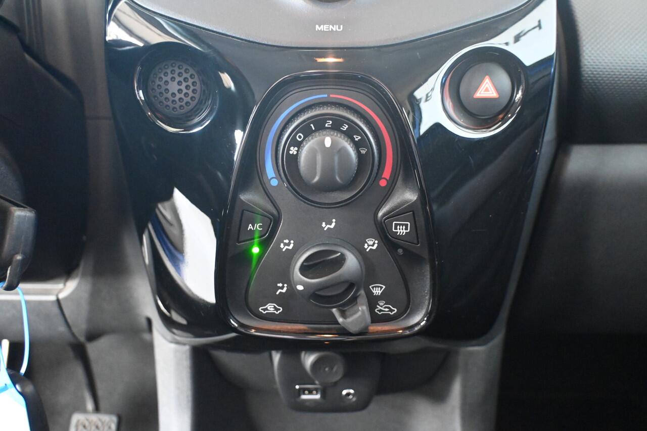 Citroen C1 1.0 VTi Feel NAP 30DKM limiter Airco Bluetooth Xenon Lichtmetaal 1e Eigenaar 100% Onderhouden Inruil Mogelijk!