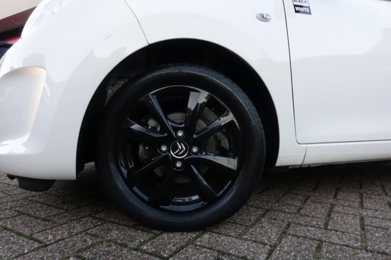 Citroen C1 1.0 VTI FEEL Black en White (All-in prijs)