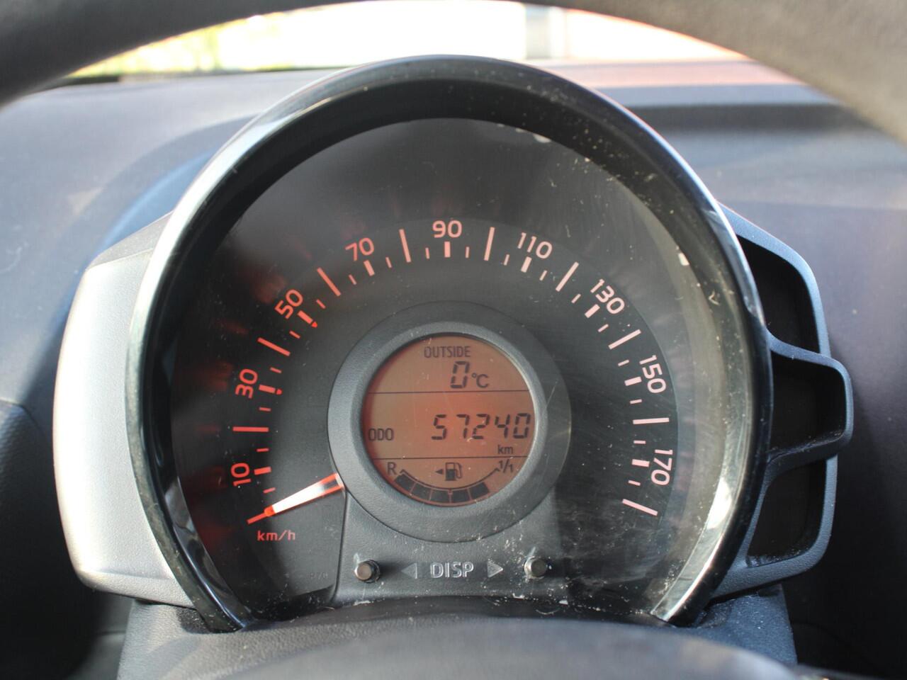 Citroen C1 1.0 VTi Feel Airco, Bluetooth, Centrale deurvergrendeling.