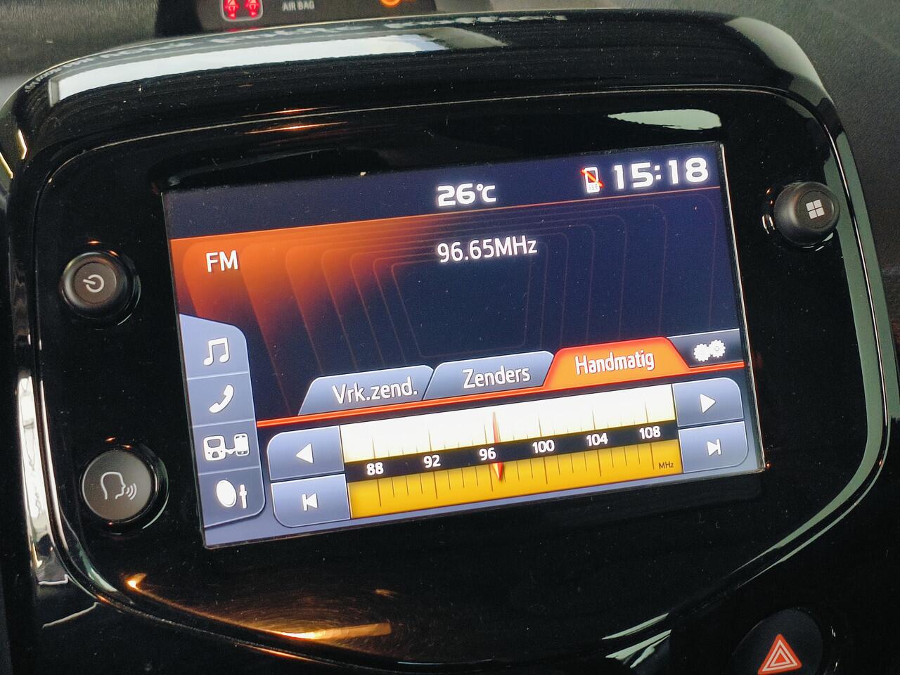 Citroen C1 1.0 VTi Urban Ride uit 2020 Rijklaar + 12 maanden Bovag-garantie Henk Jongen Auto's in Helmond, al 50 jaar service zoals 't hoort!