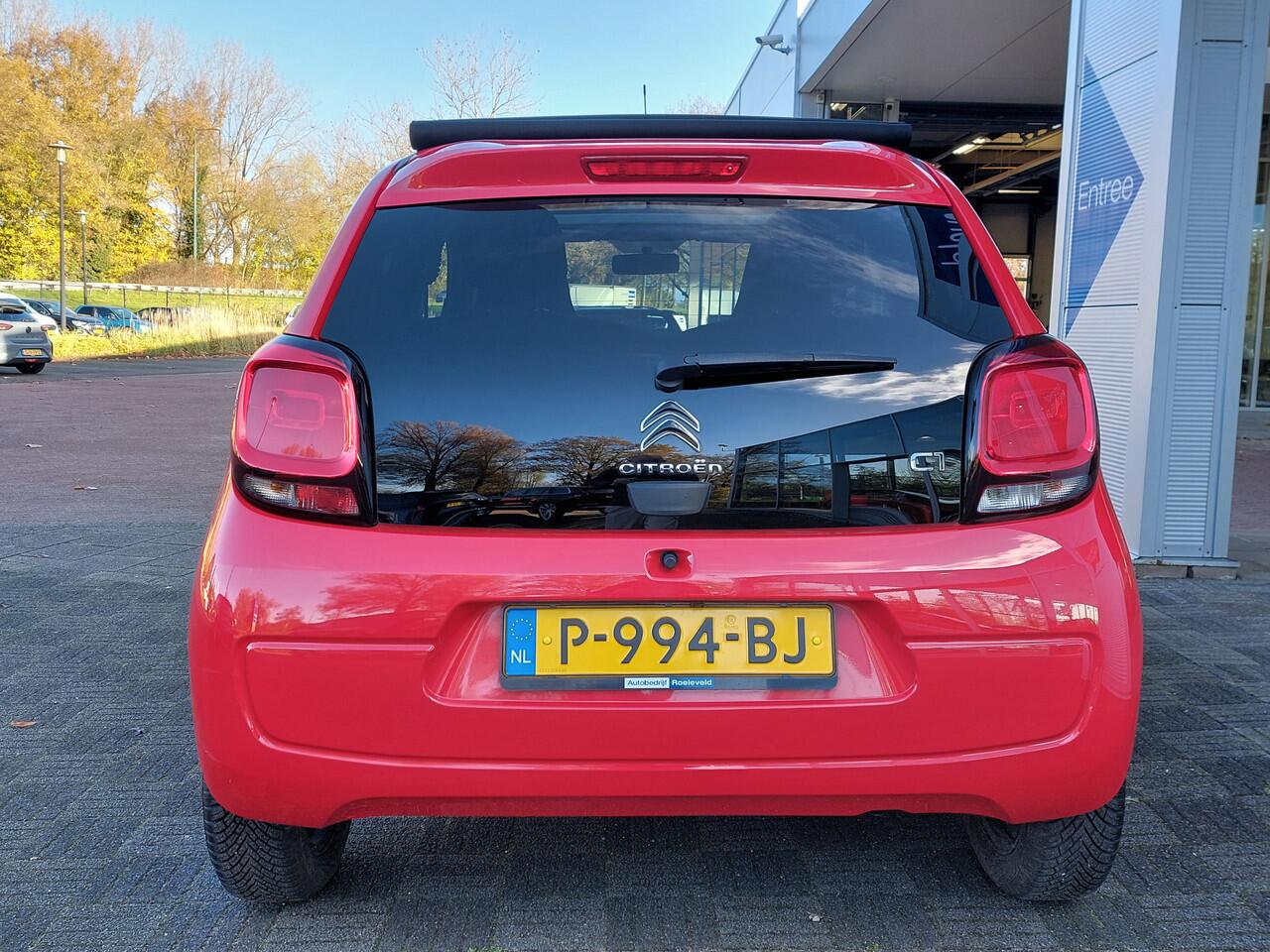 Citroen C1 1.0 VTi 72pk Airscape Shine 5-Deurs | Cabriodak | Apple Carplay + Android Auto | Clima | Achteruitrijcamera | Lichtsensor | Elek.Ramen+Spiegels | Privacy Glass | 15''lm