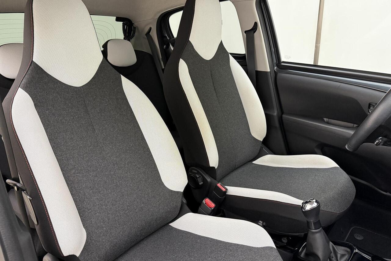 Citroen C1 1.0 VTi Urban Ride | Apple carplay/Android auto | Airco | Achteruitrijcamera | DAB radio | Lichtmetalen velgen 15'' | Stuurwiel multifunctioneel |