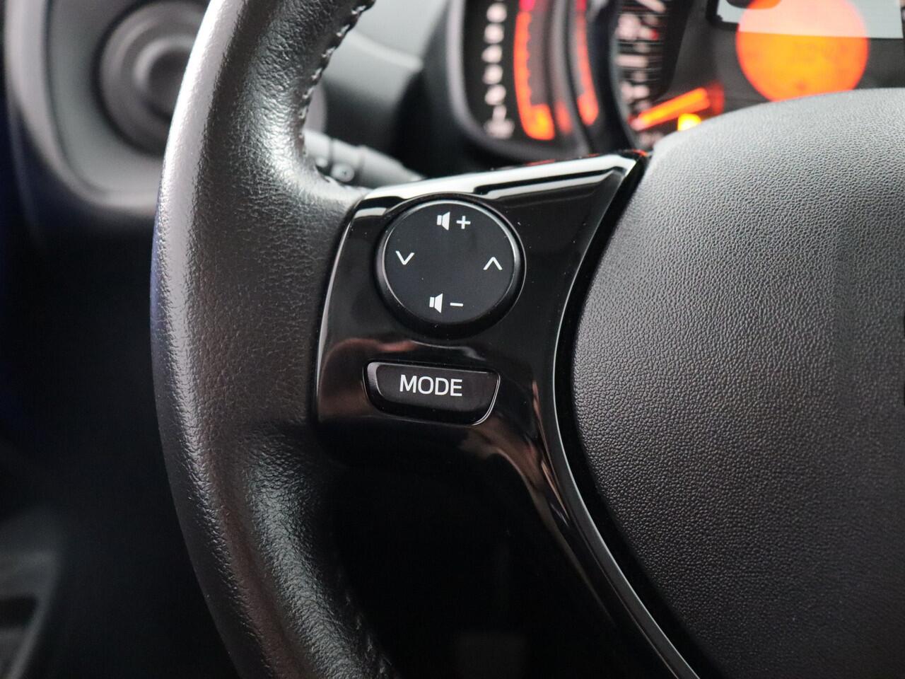 Citroen C1 1.0 VTi Airscape Feel (NL-Auto / Cruise / Bluetooth)