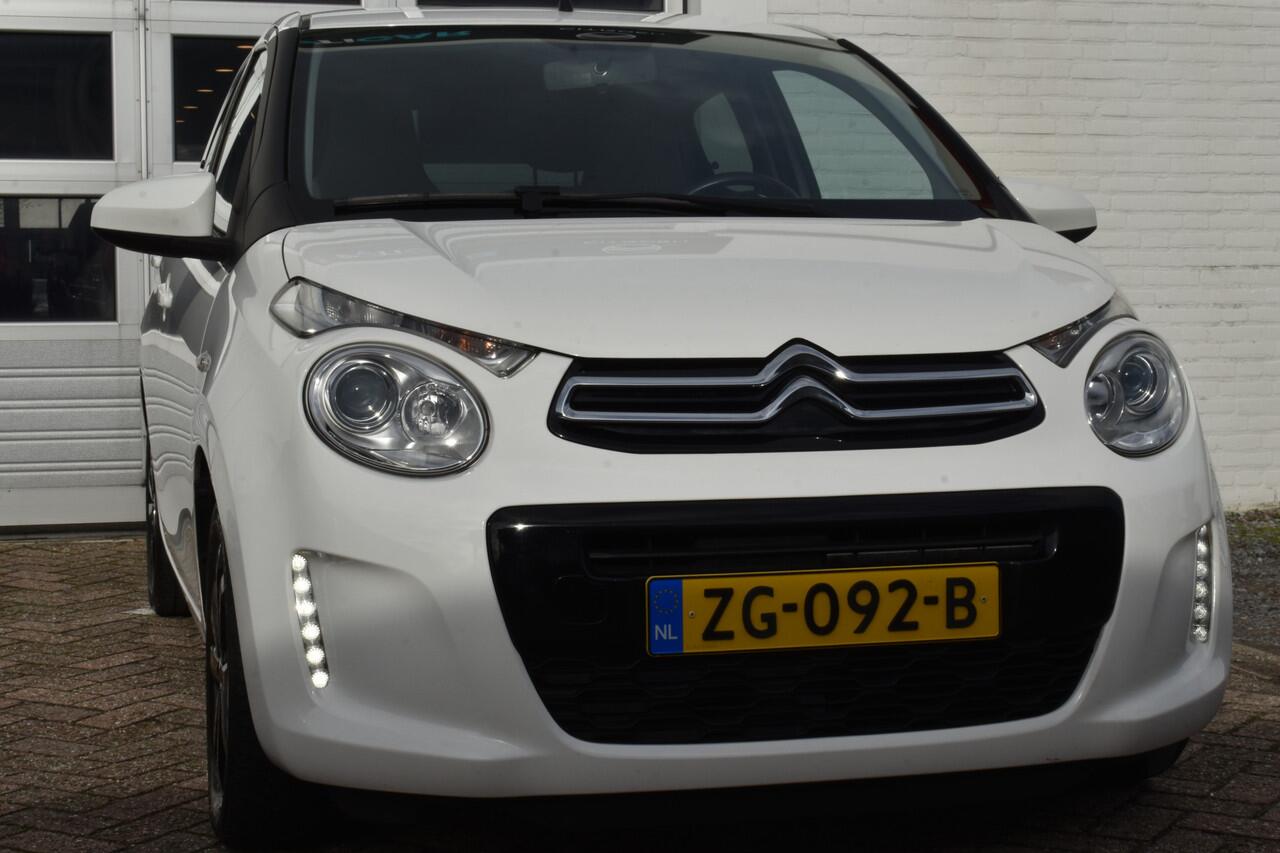 Citroen C1 VTi 72pk Shine 5 drs Navigatie | Airconditioning | Apple Carplay & Android Auto | Verwarmde Buitenspiegels | Camera Achter | LM velgen | Bluetooth